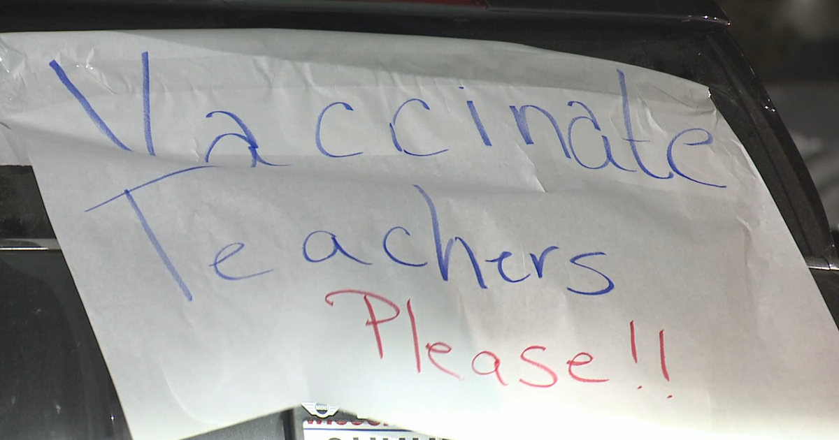 Racine teachers worry about returning to class without vaccine | FOX6 ...