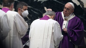 Pope Francis celebrates pandemic-aware Ash Wednesday at Vatican