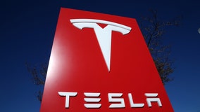 Tesla reverses course, agrees to recall 135,000 vehicles over failing touchscreens