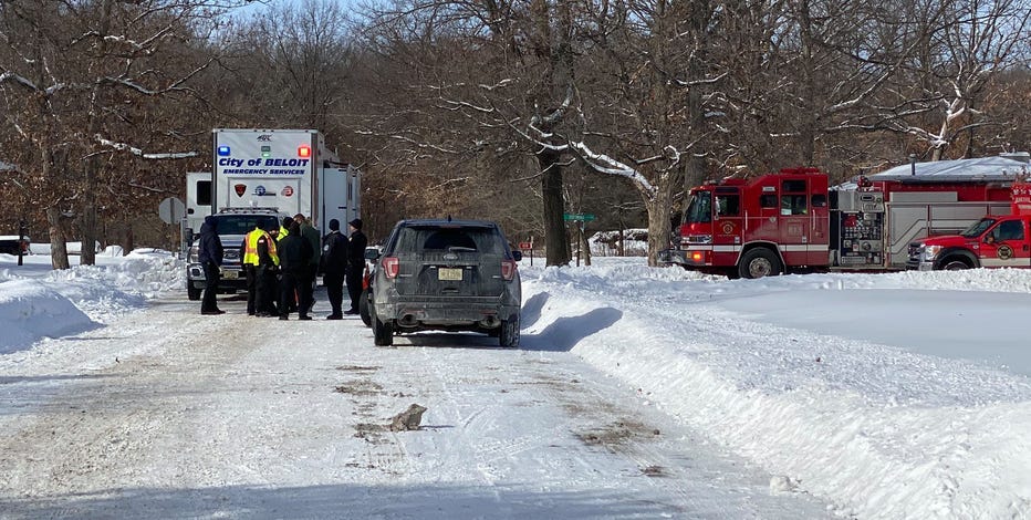 Federal investigators probe plane crash that killed 2 in Janesville