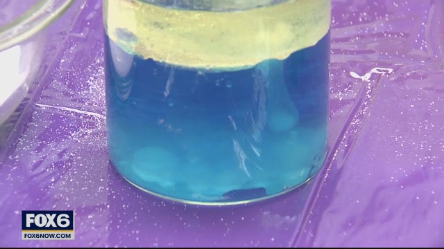 A lot of DIY lava lamp experiments call for Alka-seltzer tabs. Not this one!