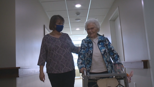 COVID-19 vaccine clinic reunites mom, daughter after months apart