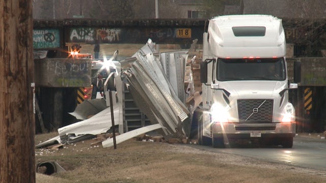 Semi driver cited after striking railroad overpass in Village of Union Grove