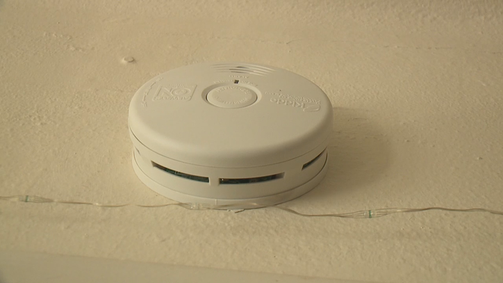 Effort to check homes for smoke alarms leads to life-saving discovery - Vimarsana News