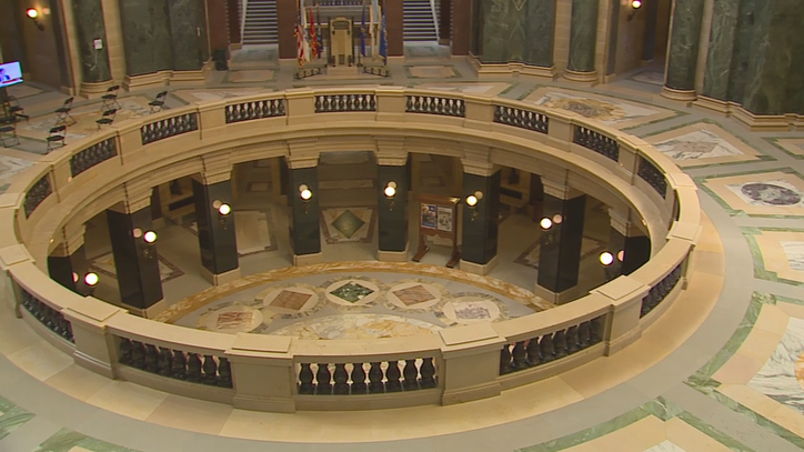 Wisconsin Capitol reopening to public after COVID closure - Vimarsana News