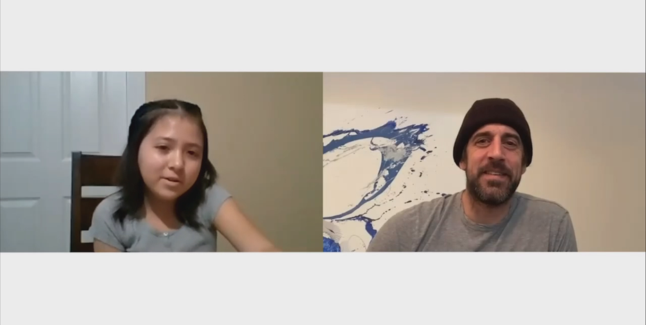 Milwaukee girl who 'defeated cancer' chats with Aaron Rodgers