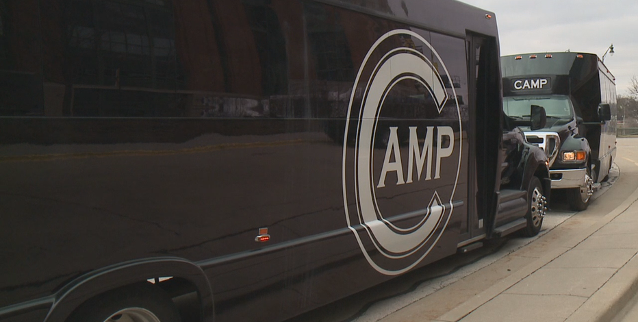 Bars, restaurants bring back game day shuttles for Brewers season