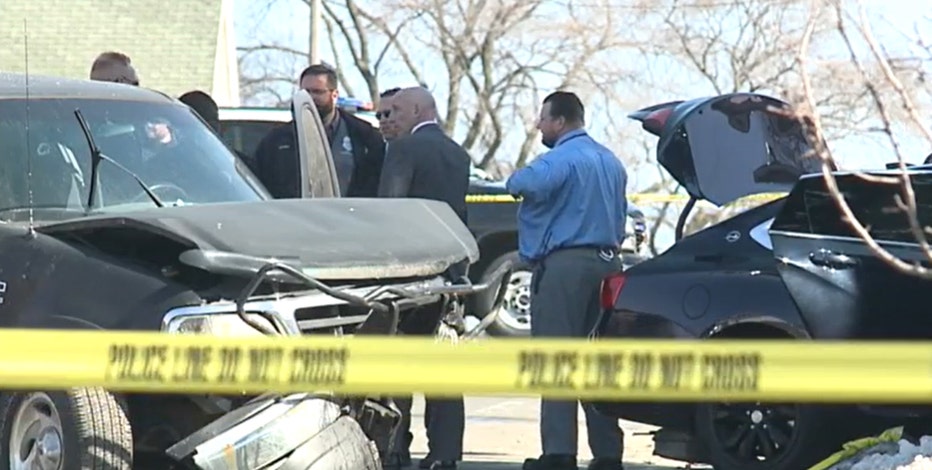 Woman, 2 kids hurt after crash at 34th and Greenfield; driver in custody