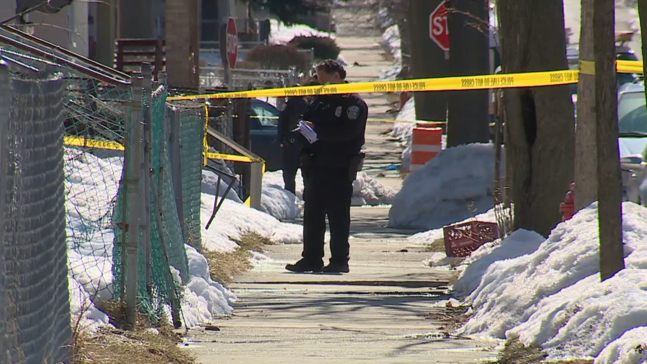 Milwaukee police at shooting scene near 23rd and Melvina
