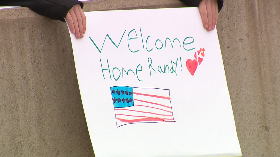 100 Wi Army Reserve Soldiers Get An Emotional Welcome Home