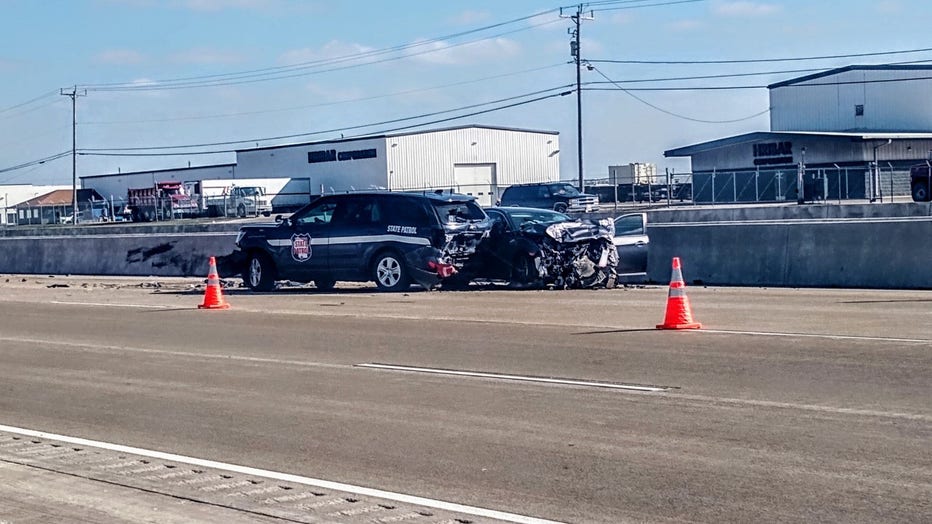 Wisconsin State Patrol squad struck by vehicle on SB I-41 near Highway 20