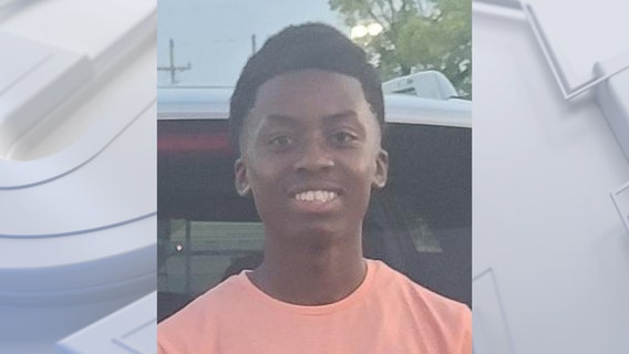 Milwaukee police: 15-year-old boy missing, last seen April 21