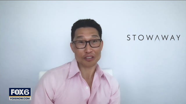 Gino talks with the stars of the Netflix thriller 'Stowaway'