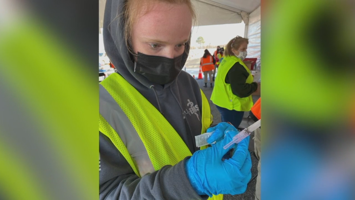 Meet the people behind the masks at vaccine site in Milwaukee - Vimarsana News