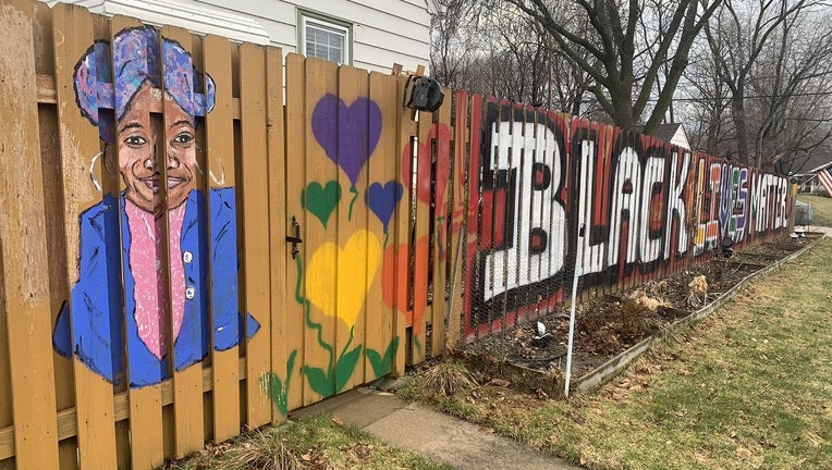 blm mural w st paul fence