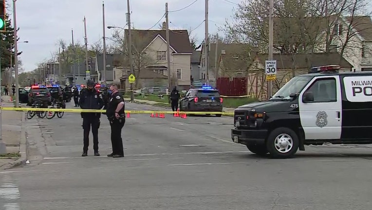 Shooting investigation near 20th and Center, Milwaukee