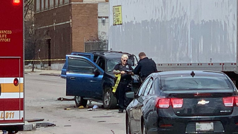 2-vehicle crash at 32nd and Fond du Lac, Milwaukee
