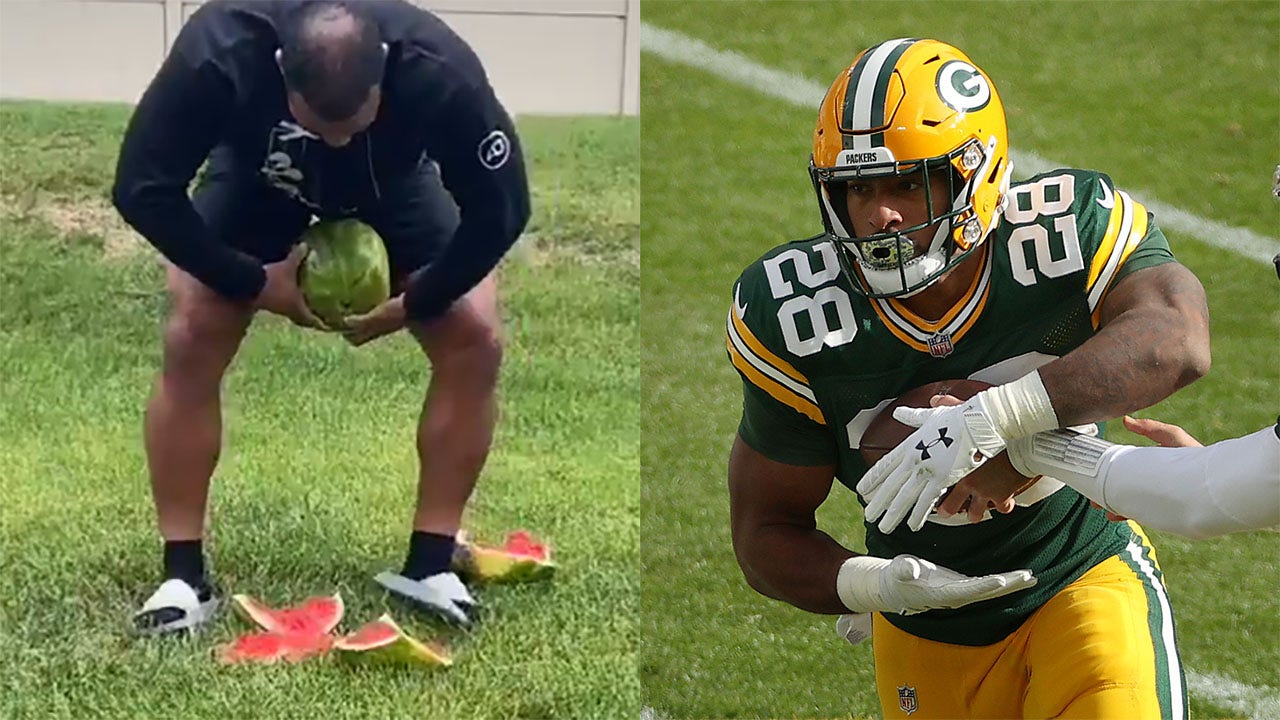 Packers Aj Dillon Crushes Watermelon With Legs