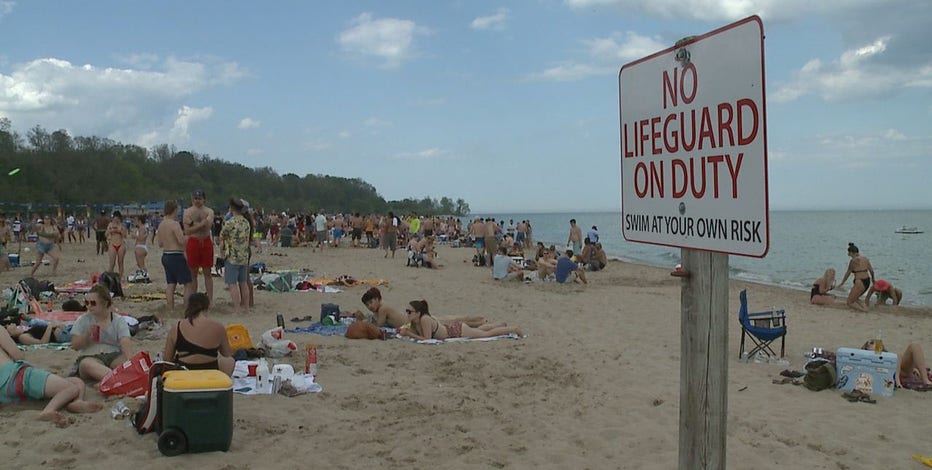Bradford Beach packed; no lifeguards causes concern
