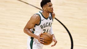 Antetokounmpo makes preseason debut in Bucks win