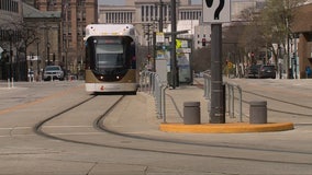 Milwaukee streetcar extension; new Hop line to open next week