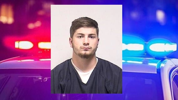 Impersonating officer in Kenosha County, 19-year-old man accused