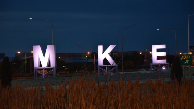 Alzheimer's Awareness: Milwaukee buildings light up purple on June 20