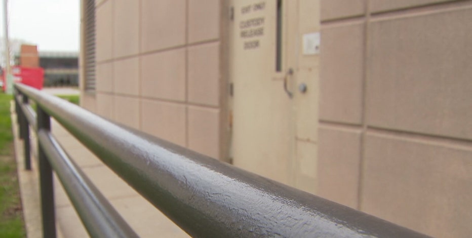 Kenosha County Jail death: Inmate found unresponsive in cell