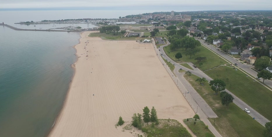 Students study Lake Michigan shoreline, erosion prevention measures