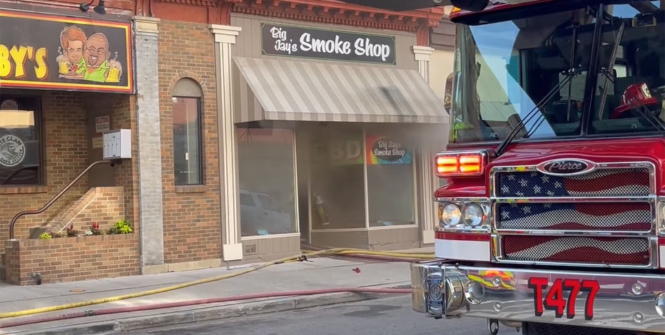 Fond du Lac fire displaces business, residents