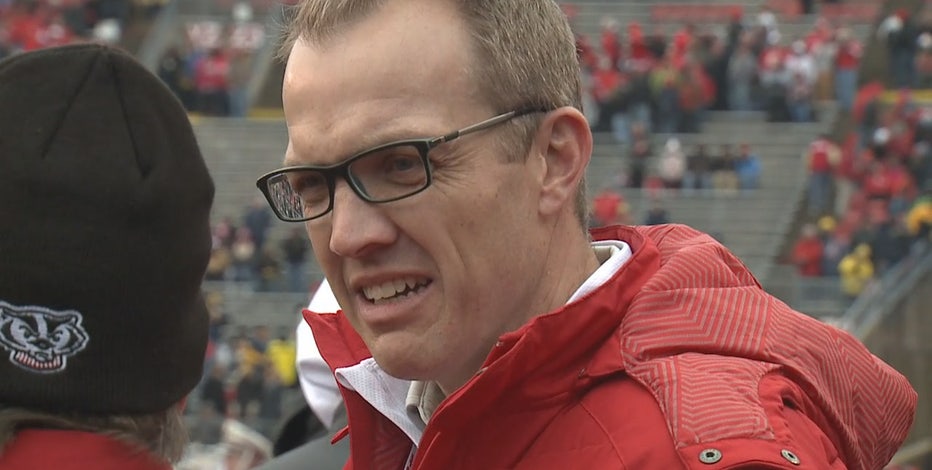 Wisconsin AD Chris McIntosh signs contract extension, gets raise