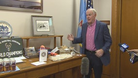 NBA Finals wager: Phoenix mayor pays up with tortillas, beer, more