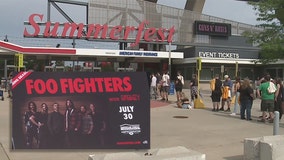 Foo Fighters play Milwaukee; city's 1st big concert since COVID