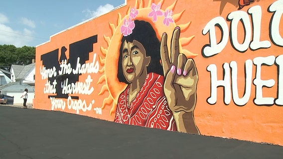 Milwaukee mural honors Dolores Huerta