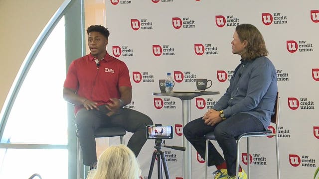 Badgers' Taylor teaches financial literacy