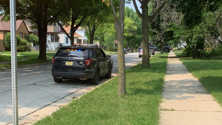 Active investigation near 72nd and Lincoln, West Allis