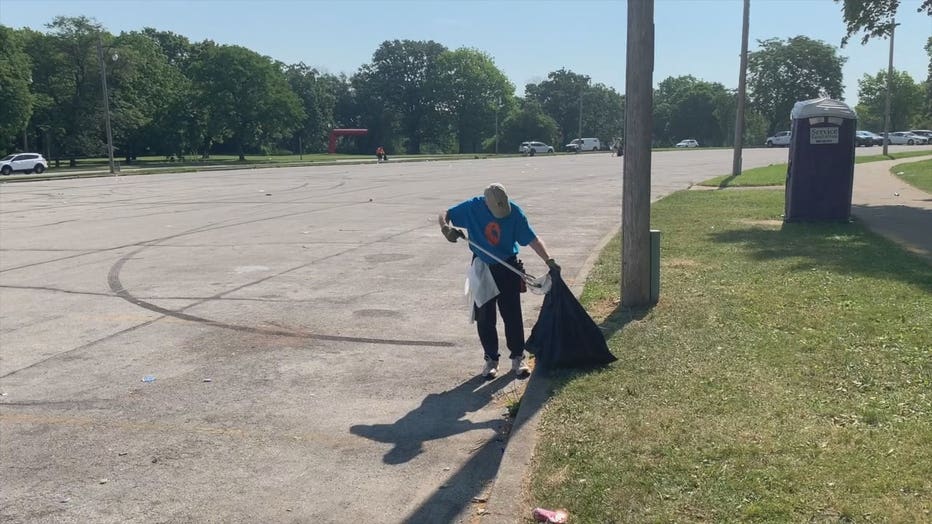 Milwaukee Lincoln Park July 4 trash cleanup