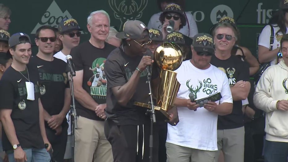 Bucks' fans celebrate NBA championship with parade in Milwaukee streets