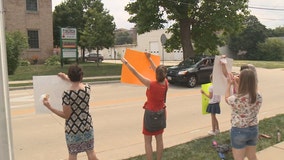 Waukesha schools debate free lunch for all students