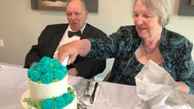 'Mazel Tov!' Couple married for 54 years renews vows