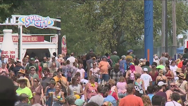 Wisconsin State Fair heat concerns, attendees try to keep cool