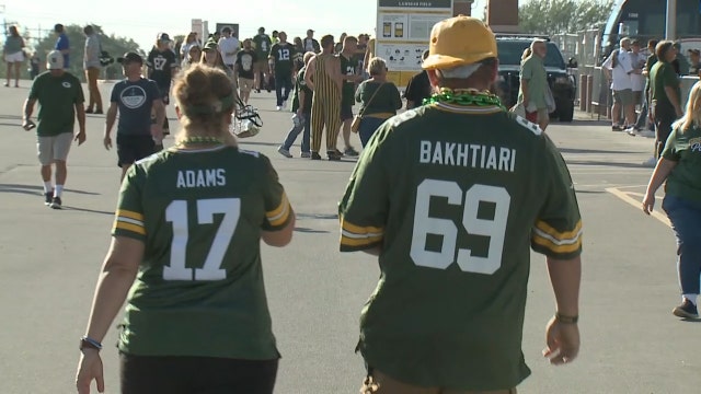 Packers, Lambeau Field welcome fans; 1st preseason game since 2019