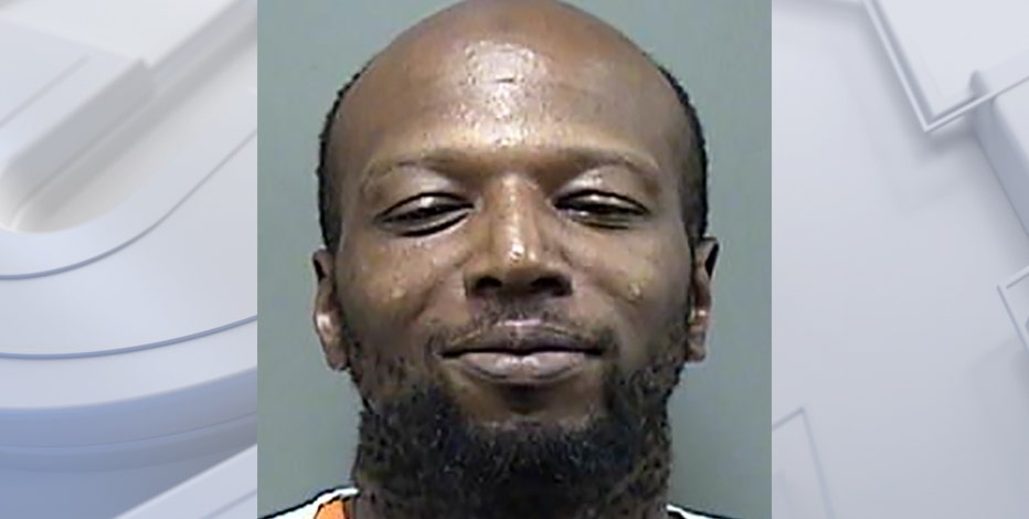 Milwaukee man publicly exposed himself to kids, prosecutors say
