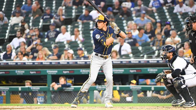 Free Brewers tickets: Christian Yelich buys 10K for fans, Cardinals series