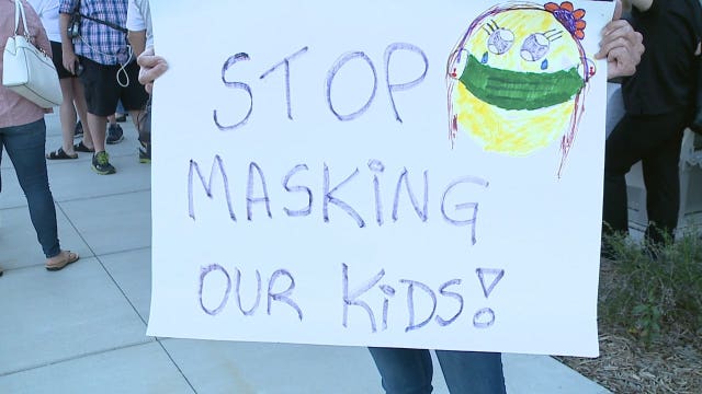 Elmbrook schools mask possibility divides parents