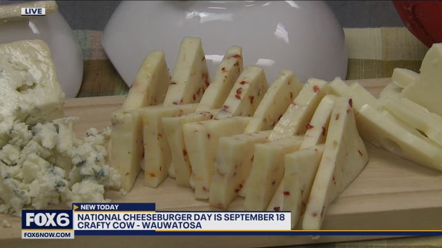 Dairy Farmers of Wisconsin celebrate National Cheeseburger Day