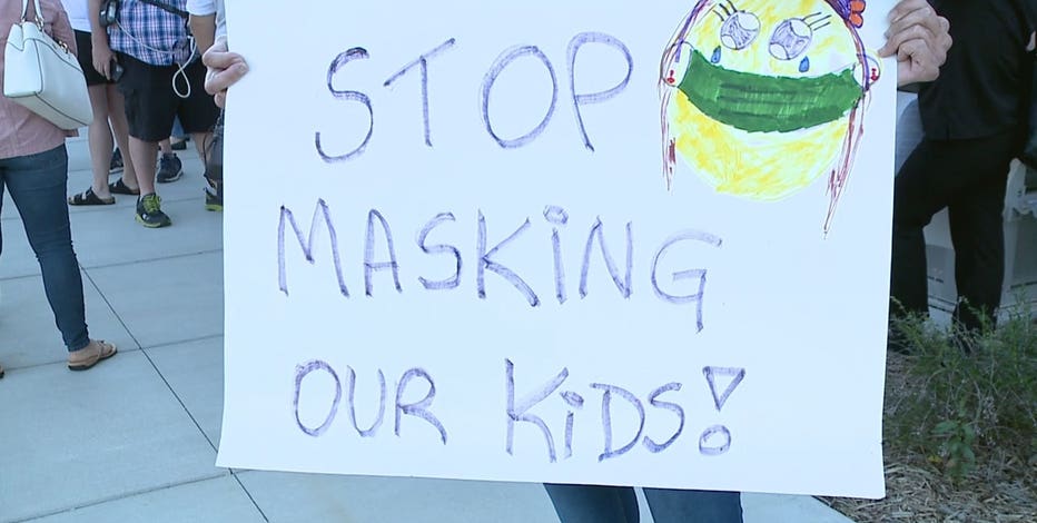 Elmbrook schools mask possibility divides parents