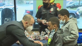Milwaukee police 'Trunk or Treat' candy giveaway