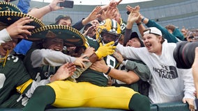 Packers beat Steelers at Lambeau Field, Rodgers-Cobb for 2 TDs