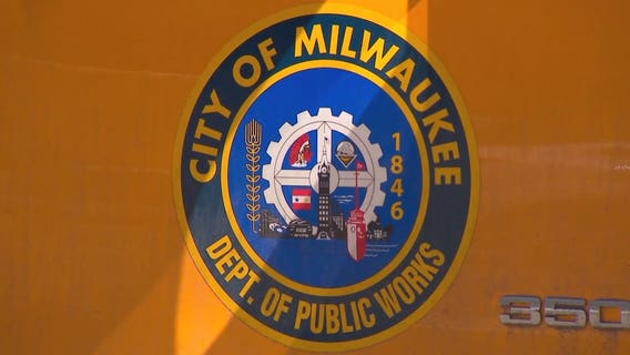 Thanksgiving Milwaukee parking, garbage schedule changes